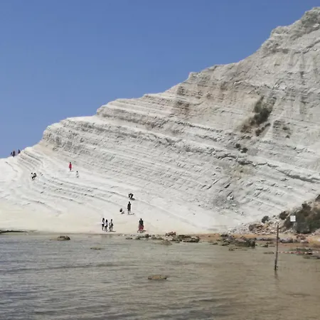 Locazione Turistica Domus Re 阿格里真托