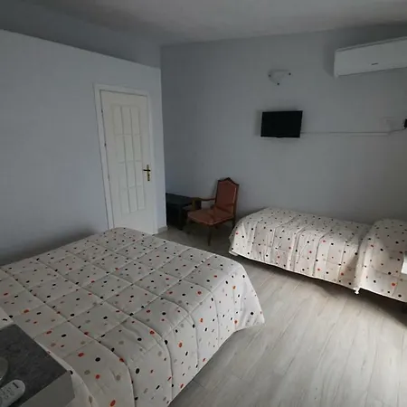 Locazione Turistica Domus Re Alojamento de Acomodação e Pequeno-almoço